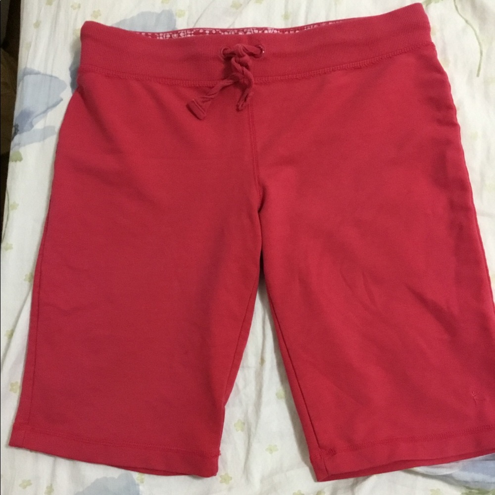 Bermuda shorts coral